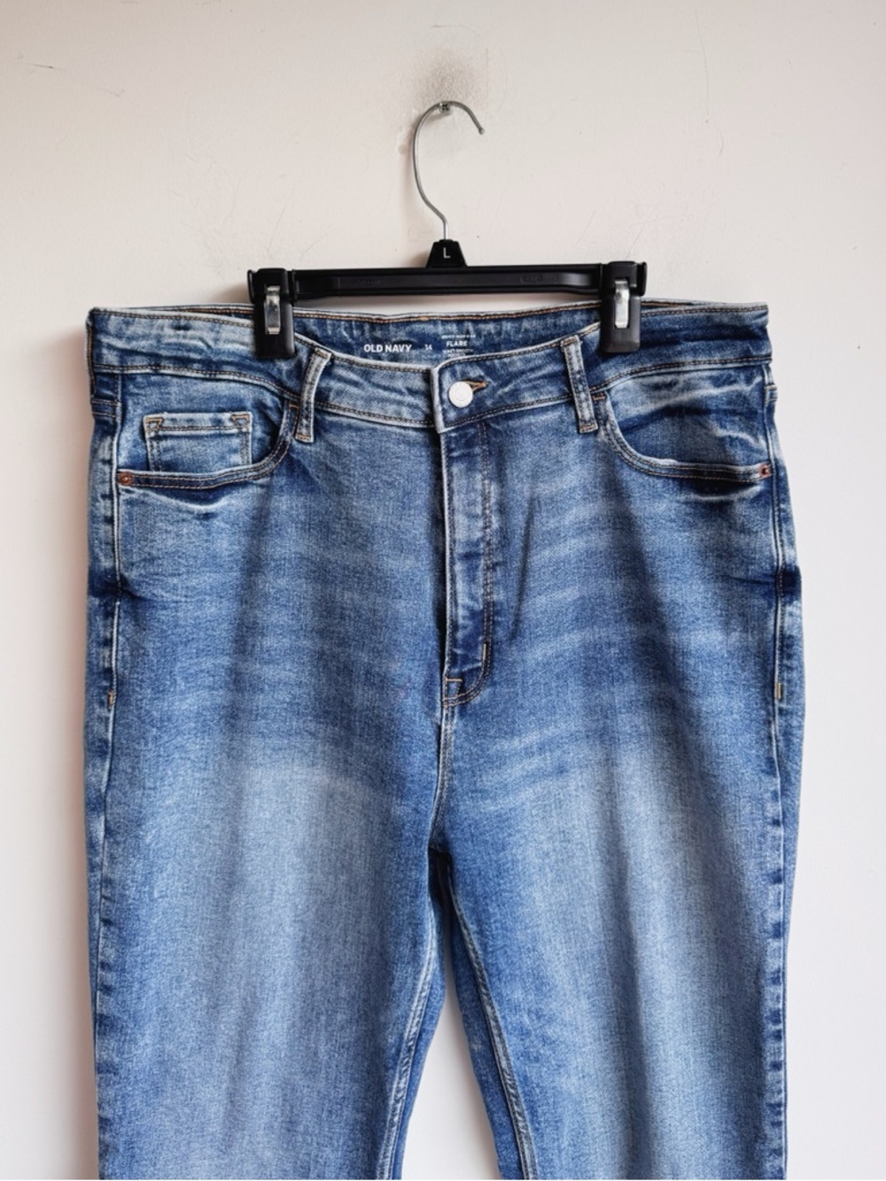 Old Navy Higher High Rise Flare Jeans Size 14 Cropped 28” Inseam Stretch - Picture 3 of 6